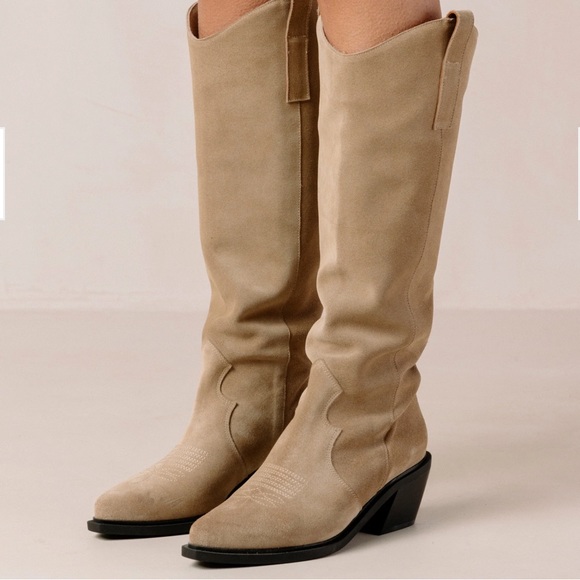 ALOHAS Mount Suede Boots Desert Taupe Western Size 38/ Heeled